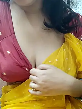 Snapshot of Hot-rima chatting on August 1, 2:11 am Hot-rima online show from August 1, 2:11 am