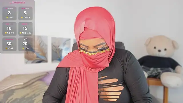 Snapshot of yasmin_elite chatting on February 12, 9:59 am yasmin elite online show from February 12, 9:59 am