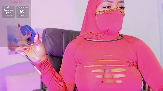 Snapshot of yasmin_elite chatting on February 15, 11:19 am yasmin elite online show from February 15, 11:19 am