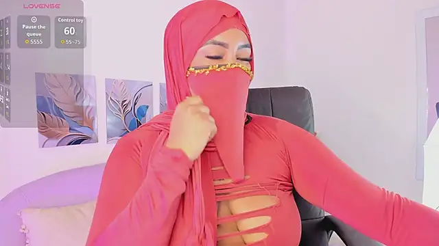 Snapshot of yasmin_elite chatting on February 19, 12:56 pm yasmin elite online show from February 19, 12:56 pm