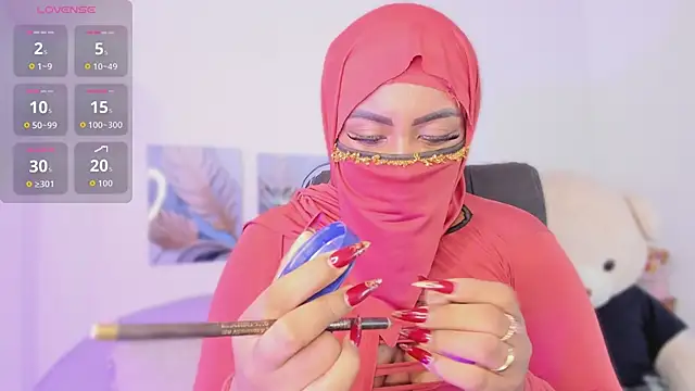 Snapshot of yasmin_elite chatting on February 22, 10:47 am yasmin elite online show from February 22, 10:47 am