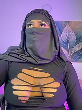 Snapshot of yasmin_elite chatting on March 25, 10:10 am yasmin elite online show from March 25, 10:10 am