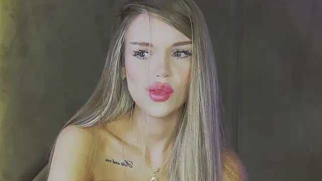MarilynNova online show from July 17, 5:25 am