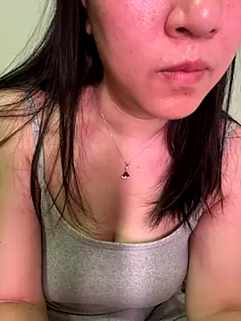 Snapshot of Liqinqin chatting on October 8, 12:25 pm Liqinqin online show from October 8, 12:25 pm