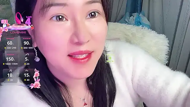 Snapshot of Liqinqin chatting on October 27, 5:28 pm Liqinqin online show from October 27, 5:28 pm