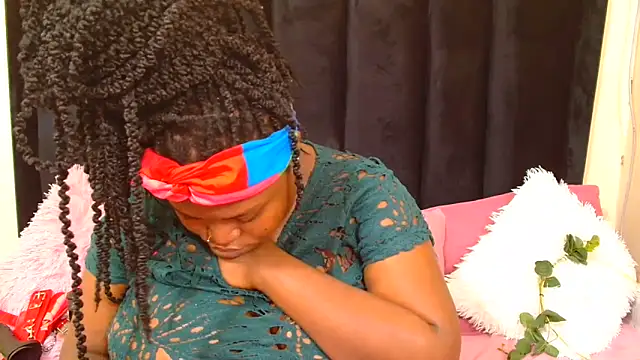 AmazingDarkDoll online show from September 24, 3:04 pm