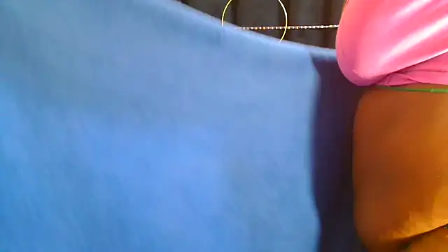 AmazingDarkDoll online show from November 4, 4:17 pm