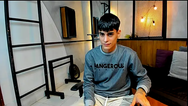 Snapshot of Dani_mc1 chatting on November 23, 11:54 am Dani mc1 online show from November 23, 11:54 am