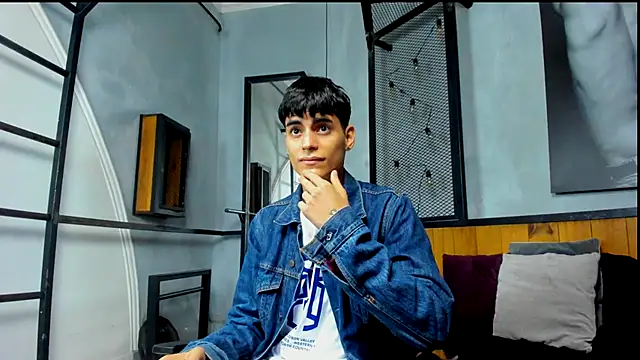 Snapshot of Dani_mc1 chatting on November 30, 11:58 am Dani mc1 online show from November 30, 11:58 am