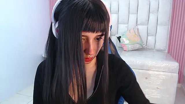 Snapshot of allyssa_bellini_s chatting on September 13, 3:28 am allyssa bellini s online show from September 13, 3:28 am