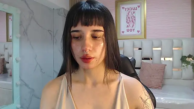 Snapshot of allyssa_bellini_s chatting on November 30, 1:59 pm allyssa bellini s online show from November 30, 1:59 pm