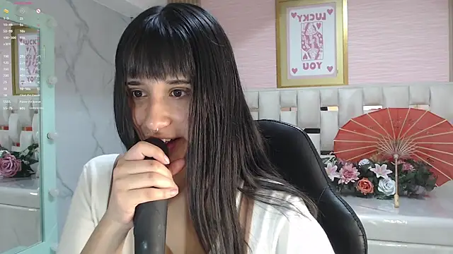 allyssa bellini s online show from January 13, 8:25 pm