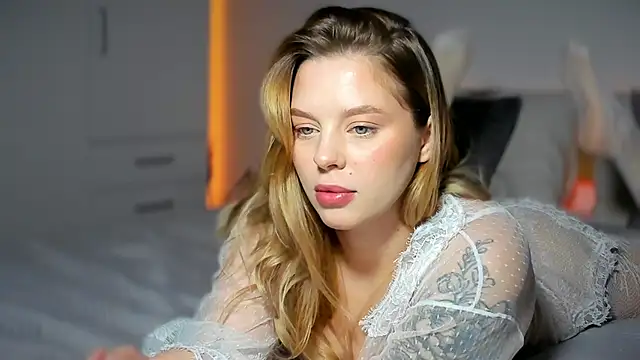 LilyFlamee online show from March 3, 2:56 pm