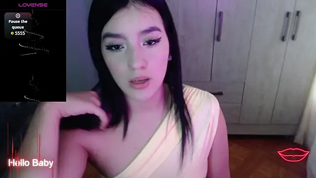 Velvet 28 online show from November 27, 1:46 pm