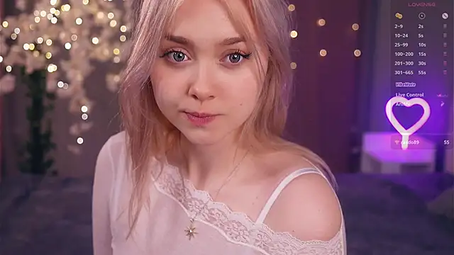 AccaCroyle online show from February 5, 6:12 pm