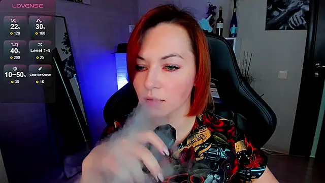 Serena Woods online show from September 19, 8:38 am