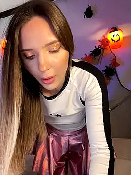 Snapshot of LINA_ALL_EYES_ON_YOU chatting on October 25, 5:51 pm LINA ALL EYES ON YOU online show from October 25, 5:51 pm