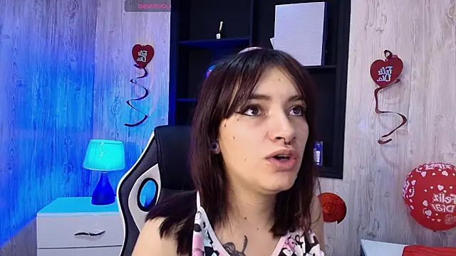 NahomyPeach online show from September 18, 11:56 am