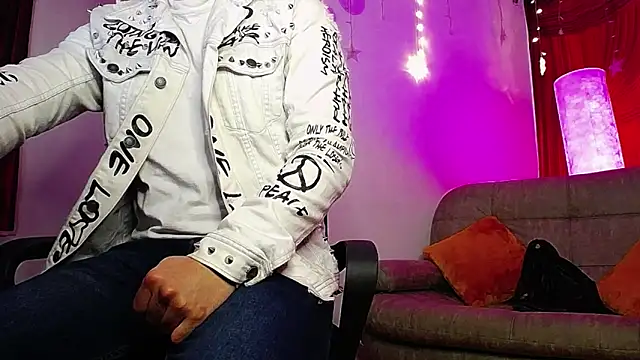 Snapshot of Noha_Lux chatting on October 2, 1:07 pm Noha Lux online show from October 2, 1:07 pm