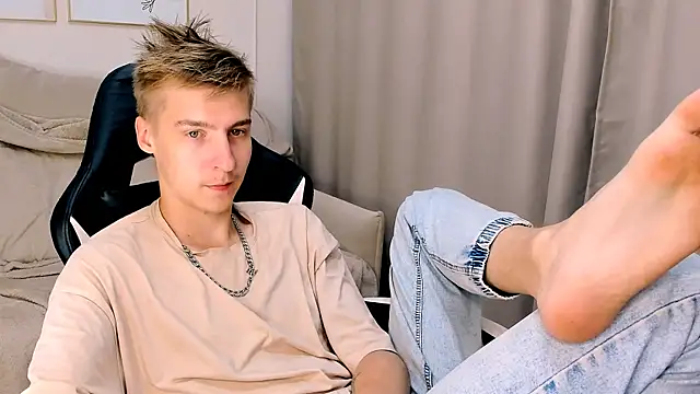 MrSexyCum4U online show from October 3, 7:55 pm