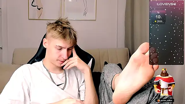 MrSexyCum4U online show from October 22, 6:29 pm