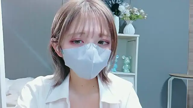 Snapshot of ka_na_ta_ch chatting on March 4, 12:55 pm ka na ta ch online show from March 4, 12:55 pm