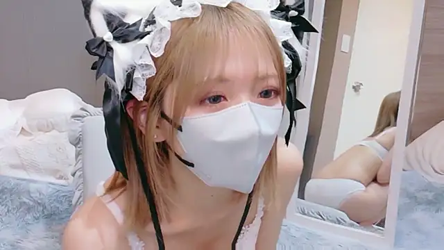 Snapshot of ka_na_ta_ch chatting on March 31, 4:18 pm ka na ta ch online show from March 31, 4:18 pm