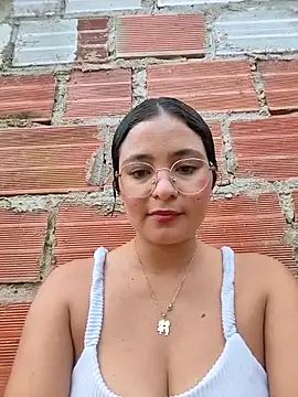 Lily-o online show from November 5, 9:26 pm