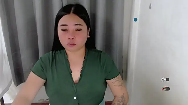 Yhana Slut online show from September 18, 2:08 pm