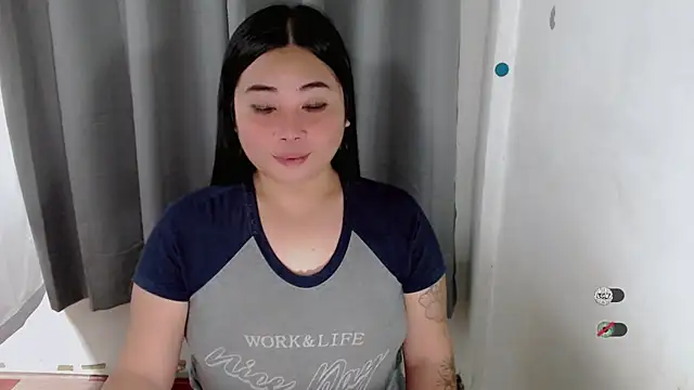 Yhana Slut online show from September 22, 1:13 pm