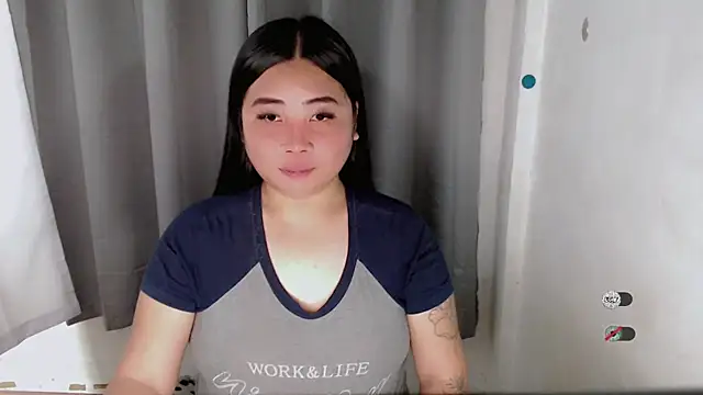 Yhana Slut online show from September 25, 4:27 am