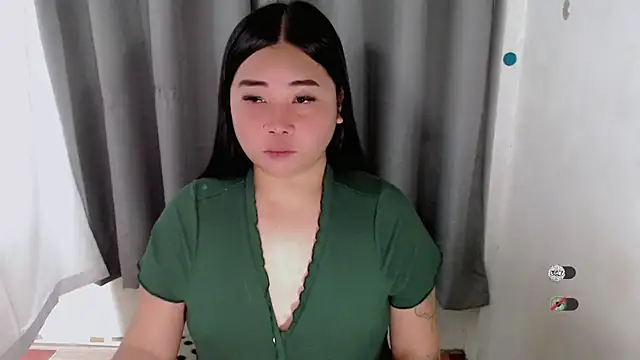Yhana Slut online show from October 1, 6:30 am