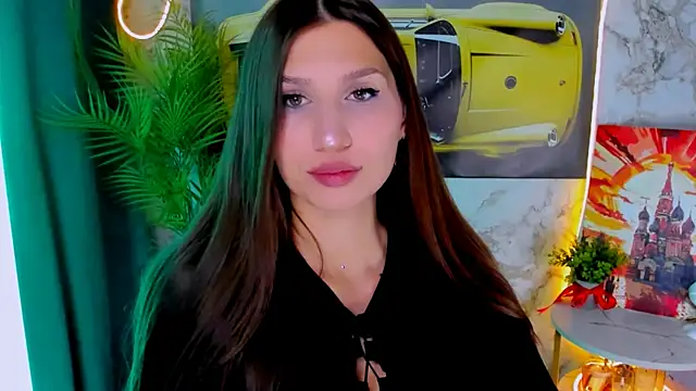 Mollyinyourmind online show from February 4, 8:25 pm