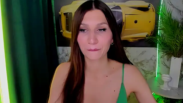 Snapshot of Mollyinyourmind chatting on February 27, 7:14 pm Mollyinyourmind online show from February 27, 7:14 pm