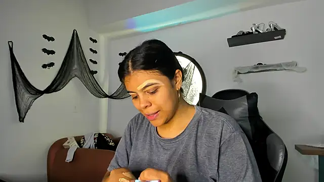 Aleja-02 online show from October 30, 9:04 pm