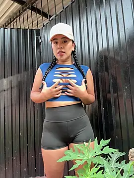 laure torres online show from June 12, 1:10 pm
