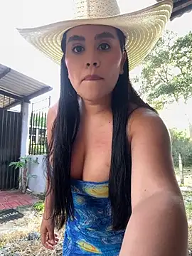 laure torres online show from June 24, 12:04 pm