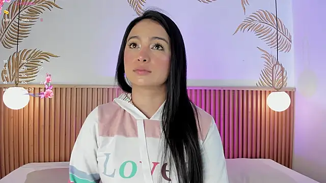 Valleriie  online show from June 1, 4:41 pm
