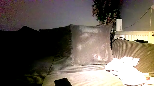 Snapshot of MARRIED-MAN-FETISH chatting on December 19, 9:05 am MARRIED-MAN-FETISH online show from December 19, 9:05 am