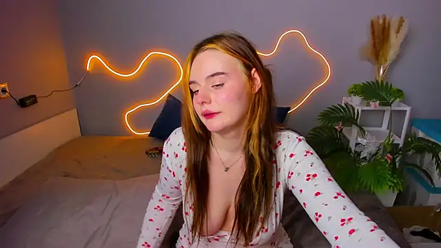 kitty rinnaa online show from October 15, 1:39 am