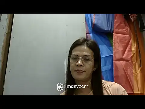 juicycum069 online show from November 8, 10:52 pm