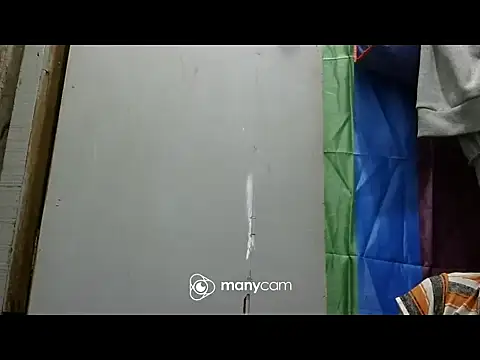 juicycum069 online show from January 7, 11:51 pm