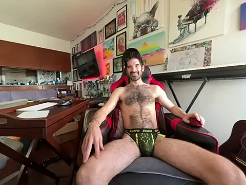 Pupscritch online show from February 2, 5:00 pm