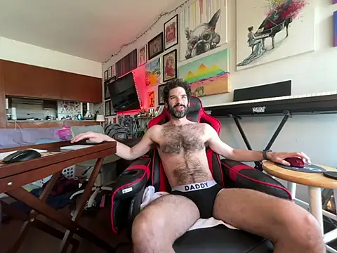 Pupscritch online show from February 18, 7:32 pm