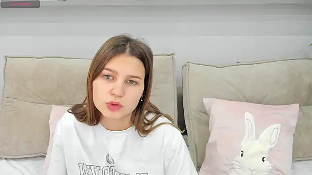 Elle Ellise online show from October 6, 12:52 am