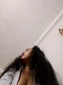 Mamapm20 online show from October 9, 8:18 pm