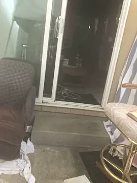 Uncutlounge online show from April 12, 11:54 pm