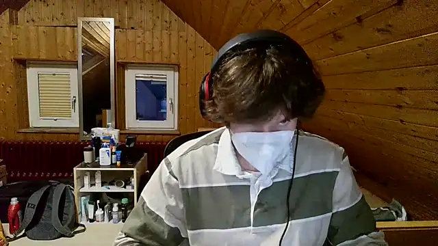 Imagerysin23 online show from March 9, 5:50 pm