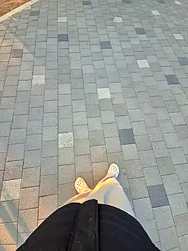 starvingo2002 online show from October 25, 8:00 am