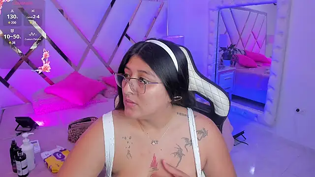 megann  up online show from March 21, 3:22 am